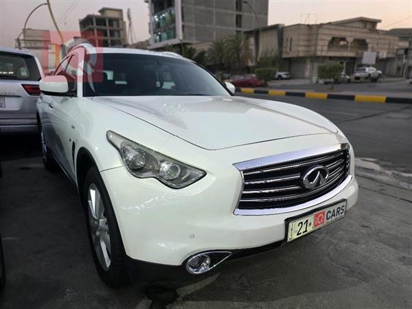 ئینفینیتی QX70 2015  بۆ فرۆشتن لە عێراق -  بەغداد